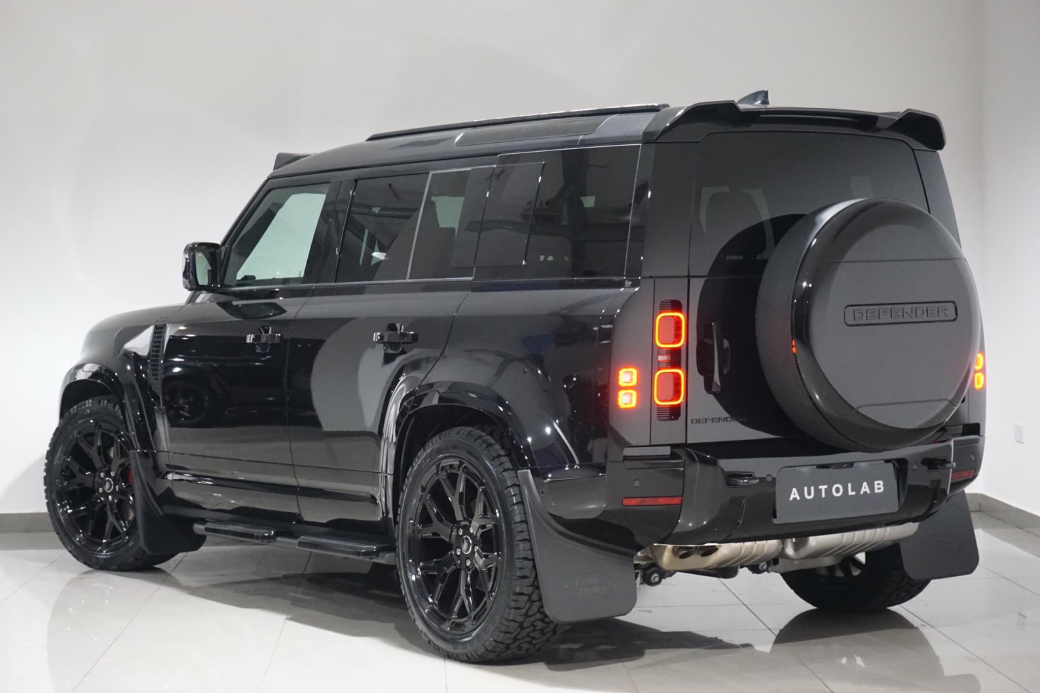 Land Rover Defender 110 3.0 D250 MHEV X-Dynamic HSE Auto 4WD Euro 6 (s/s) 5dr